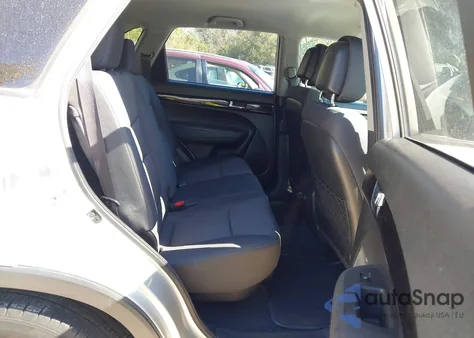 2011 Kia Sorento Lx V6 z USA, uszkodzony, nr VIN 5XYKTDA23BG067986